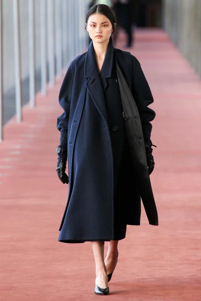 Look 2